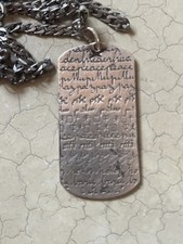 PENDENTIF ET SA CHAÎNE