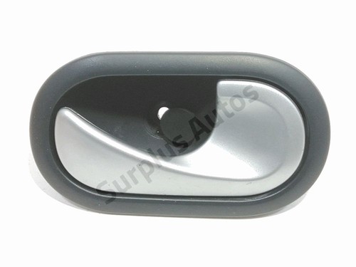 Poignee interieure porte avant - interieure,