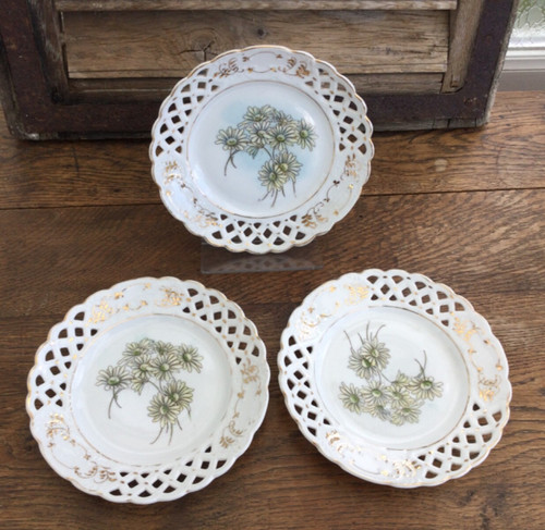 Assiettes decoratives ajourees - decoratives,
