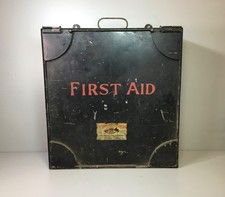 Vintage First Aid Cabinet Mid-20th Century.46cm x 40cm x 15cm.