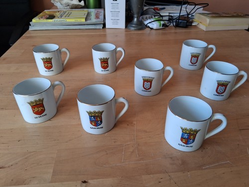 Lot tasses à - 8, café