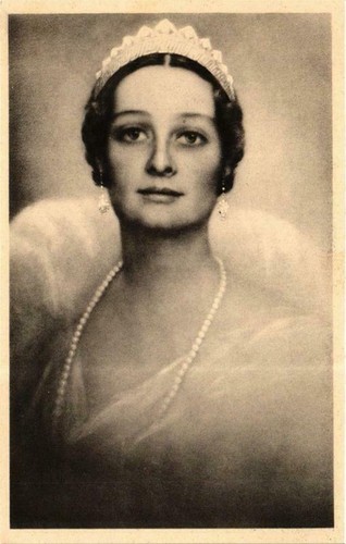 Cpa astrid reine des - cpa,