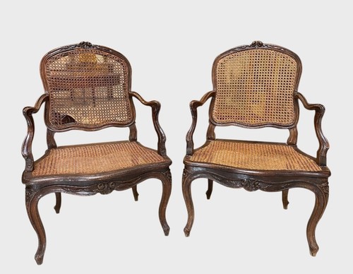 Paire fauteuils louis à - de,