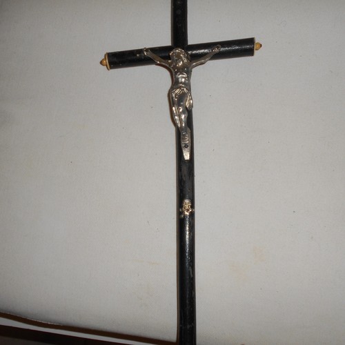 Affaire crucifix religieux - :,