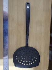 Williams Sonoma Wide Black Plastic Spatula Flipper with Holes 14.5 Inches