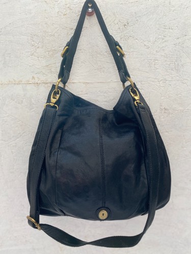 Fossil sac main - main, cuir