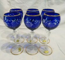 CRISTAL DE PARIS 6 GRANDS VERRES A PIEDS CRISTAL DOUBLE CISELE DECOR VIGNES .