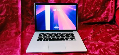 Apple macbook pro retina - retina, (15"