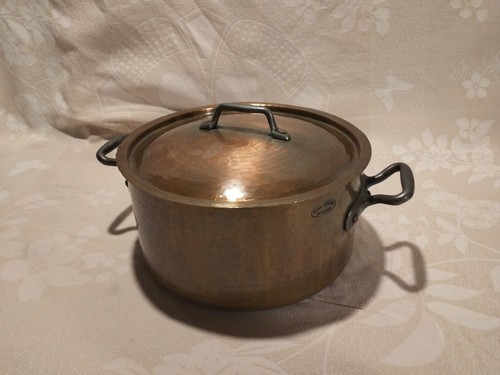 Rare casserole cuivre martelé - casserole,