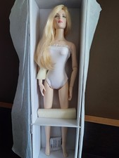 POUPEE/PERRUQUE NUE TONNER