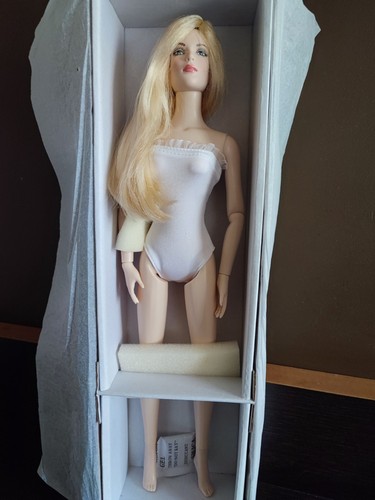 Poupee perruque nue tonner - poupee/perruque,