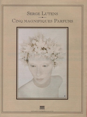 Publicité papier parfum - publicité,