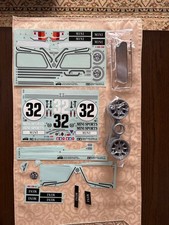 Autocollants et pièces pour