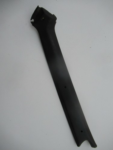 Couvre trim pilier - du, gauche
