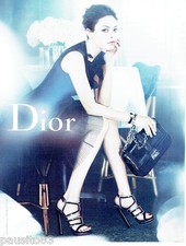 PUBLICITE ADVERTISING 066  2012  Dior  boutique chaussures sac à main