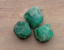 Emeraudes naturelles brutes