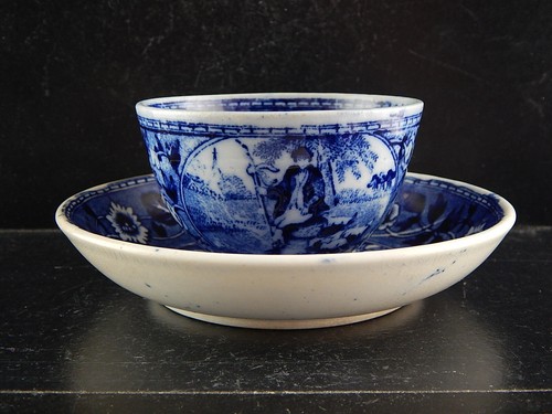 Antique tasse avec - te',