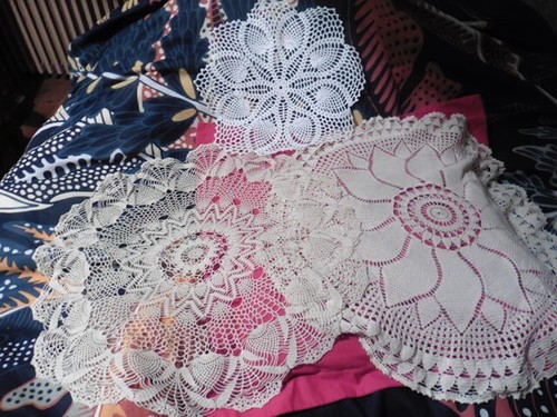 Lot napperons anciens - de, 3