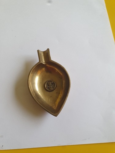 Ancien cendrier laiton - cendrier, en