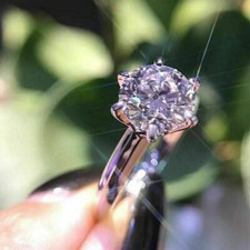 Bague solitaire diamant blanc