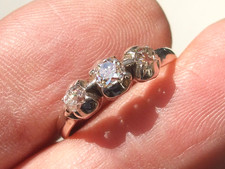 BELLE BAGUE ANCIENNE MILIEU XIXème en ARGENT avec 3 GROS DIAMANTS ! Taille 58