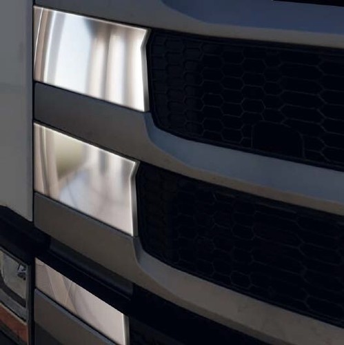 Coins grille avant - grille, polis