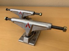 VENTURE Skateboard Trucks 5.0 SILVER USA Low 7.6" Axle DLX bushings Skate OG V