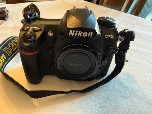 Nikon d200 2mp dslr - nikon, camera