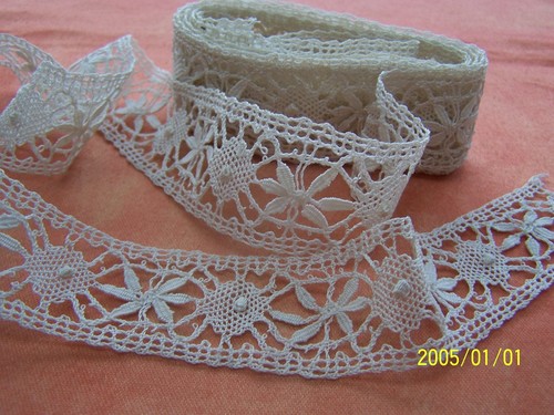 Dentelle ancienne puy en - dentelle, du