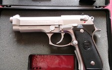 Beretta Airsoft 92FS  KWC