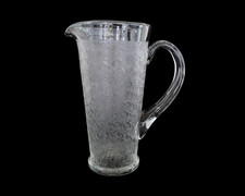 Pichet cruche broc canette en semi-cristal gravé à l'acide Sèvres Choisy-Le-Roi
