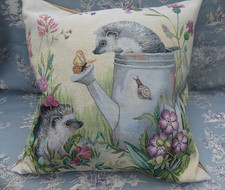 Petit Coussin Déco Hérisson tissus 41cm  bon état Déco COSY jardin