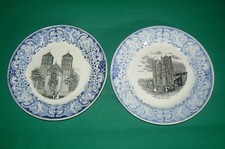 SARREGUEMINES lot de 2 assiettes Cathédrale médaille d'or 1844 , très bon état