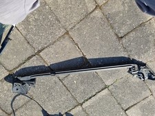 Mercedes C117 CLA Coupé dešinių galinių durų tarpiklis A1177350265