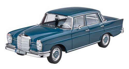 Mercedes benz 111 - w, 111-220