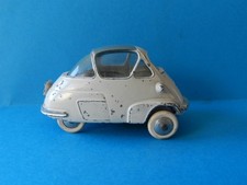 QUIRALU  ISETTA VELAM 