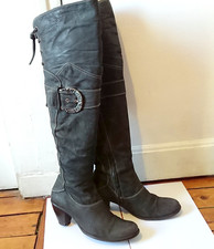 Bottes hautes cuissardes