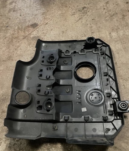 Couvercle cache moteur - couvercle,