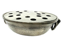 Pique-fleurs en étain