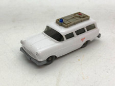 39824 WIKING /GERMANY /OPEL P1 CAMPER AMBULANCE RED CROSS VINTAGE HO 1/87