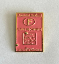 48 - Pin's PERMIS DE CONDUIRE VINTAGE