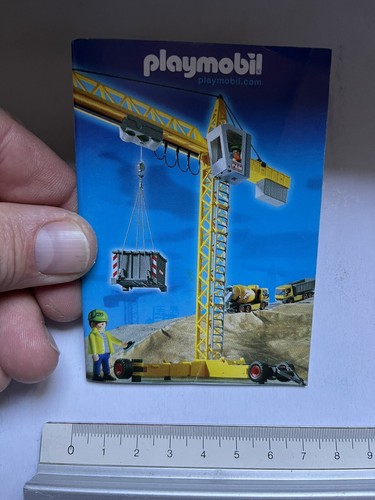 Petit mini catalogue playmobil - petit,