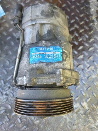 Used jetta golf - 04-05,
