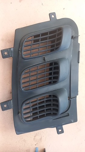 Grille aération capot - d'aération,