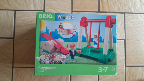 Brio world cargo - train, village