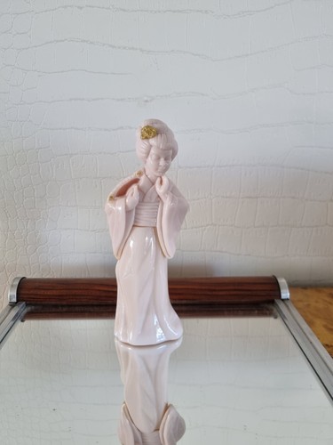 Figurine avon petite - figurine, avon,