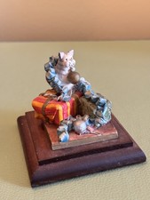 Peter Fagan/Colourbox Cats, Home Sweet Home, Decorative Cat. Wooden Plinth. Xmas