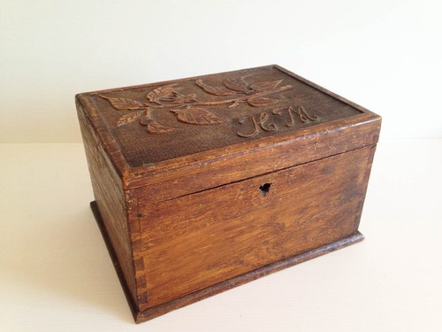 Juin23e ancienne boite - ,