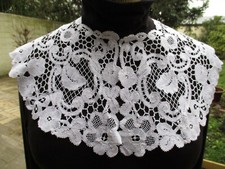 Duchess of Bruges Antique 1900 Cotton White Hand Spindles Pilgrim Neck Lace