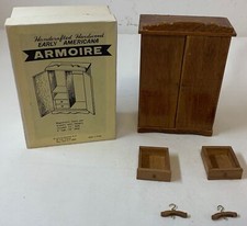 vintage Shackman DOLLHOUSE EARLY AMERICANA ARMOIRE right door missing a pin